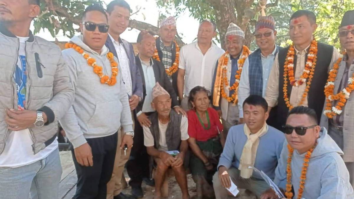 एमाले उम्मेदवार चन्द्र लामाको टोलमा गठबन्धनका उम्मेदवारलाई भव्य स्वागत